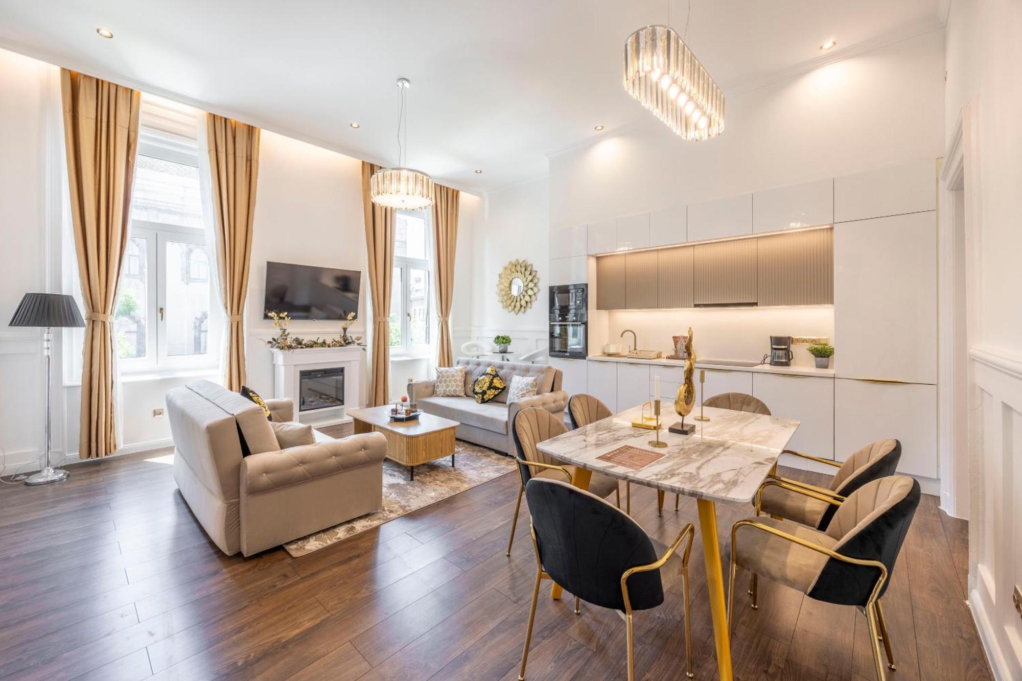 High-end Luxurious Quentin In The Heart Of * Boedapest